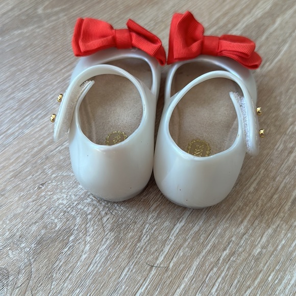 Mini Melissa with red bow size 5 - Picture 5 of 6